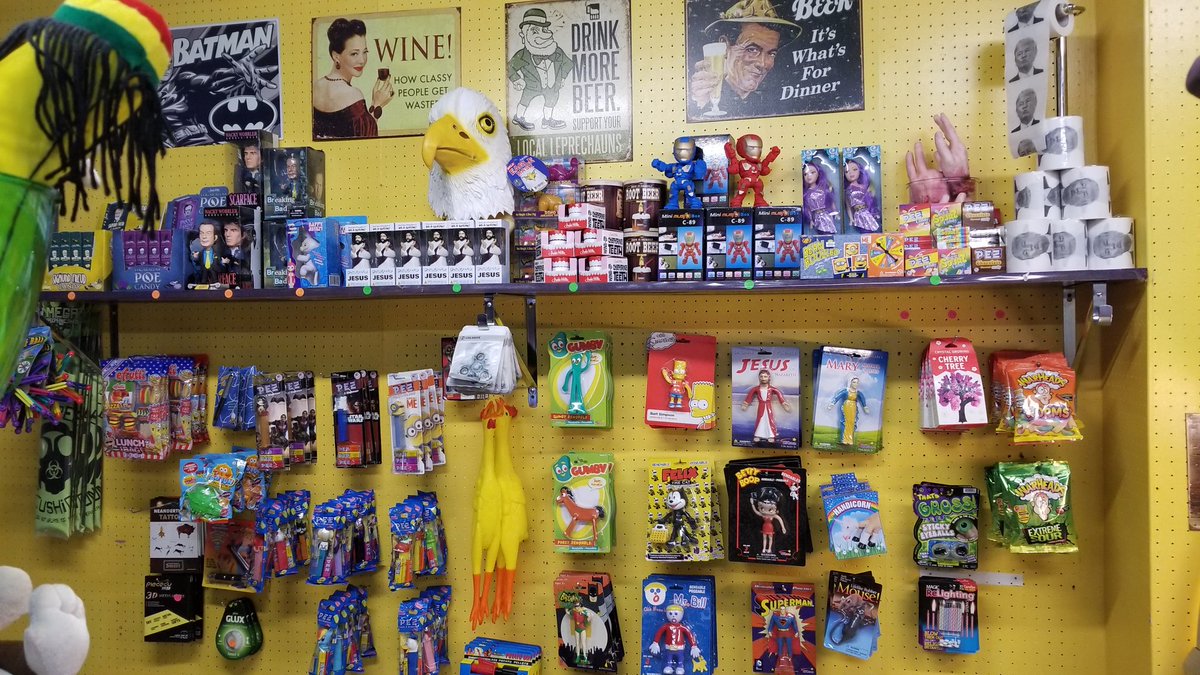Fat_lennys's tweet photo. The wall of stupid stuff https://t.co/lRXdvdHMkm