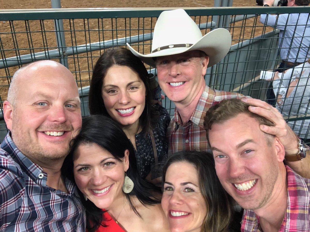 LanceGoll's tweet photo. #RODEOHOUSTON https://t.co/RpeOLKy60g