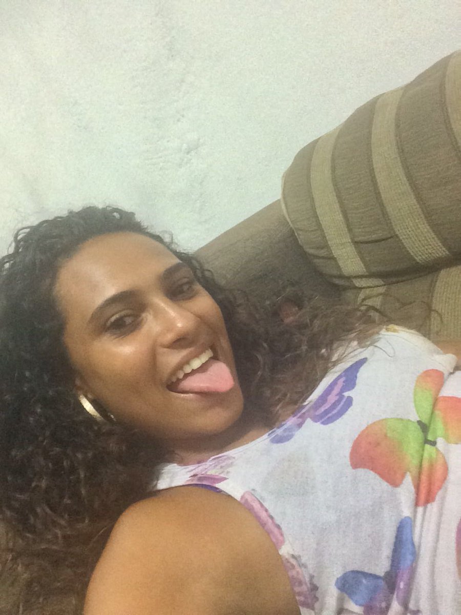 Raissa74405093's tweet photo. - Que eu não perca o equilíbrio, mesmo sabendo que inúmeras forças querem que eu caia!❤👊🍃 https://t.co/6RqiAnALk8