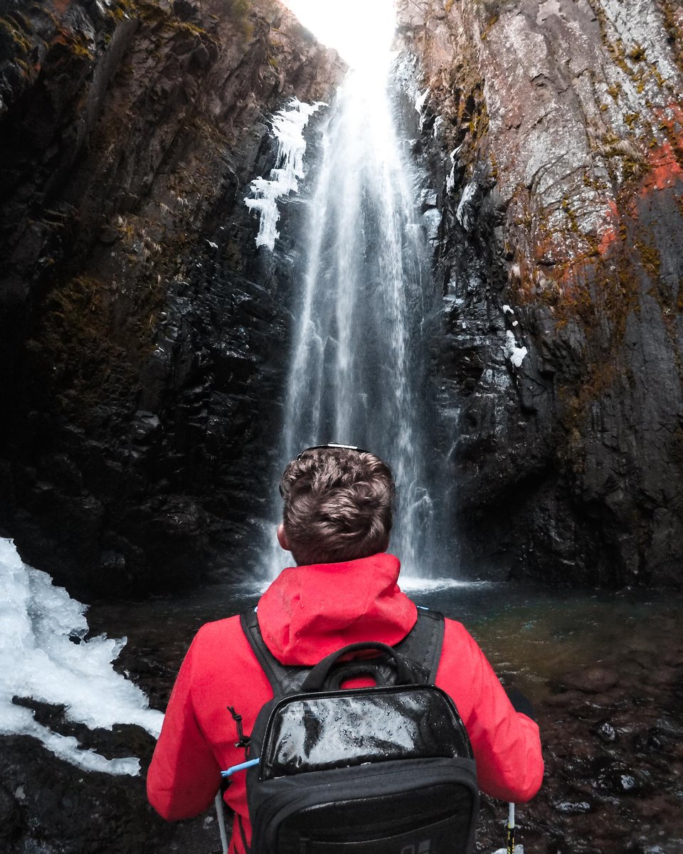 GoPro's tweet photo. Photo of the Day: The #weekend is calling. Where are you escaping to? Michael Li Volsi found a mesmerizing waterfall in Italy with his #GoProSeeker + #HERO5.
Share your views at https://t.co/IDD9G1eR6I. https://t.co/4NboKgxbHy