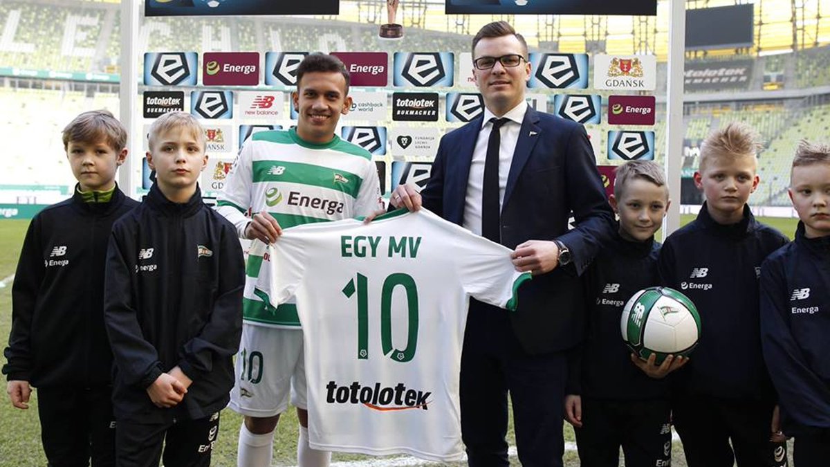 GOAL_ID's tweet photo. Lechia Gdansk Mau Buka Toko Resmi Di Jakarta - https://t.co/5LchK4GSrc https://t.co/FAjMue2HWx