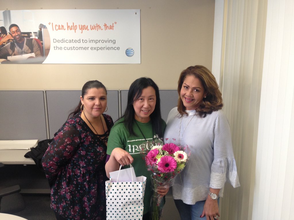 wy2748's tweet photo. Thanks to Maria and Naty's cheering on my 20 years anniversary lunch! @johnny_soliz @anthonyetuggle @marinavassi @att_bayarea https://t.co/WrCkvcJXUO