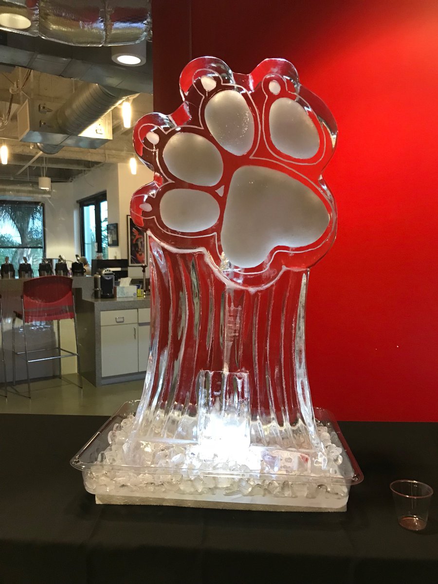 Sweet Naughty Dog happy hour ice sculpture.