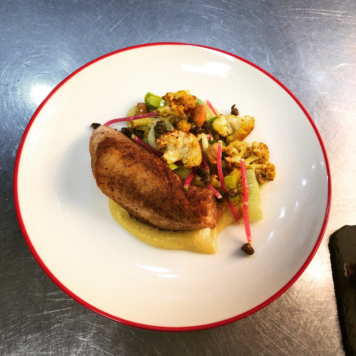 Curried Monkfish
Cauliflower/Cashew/Caper