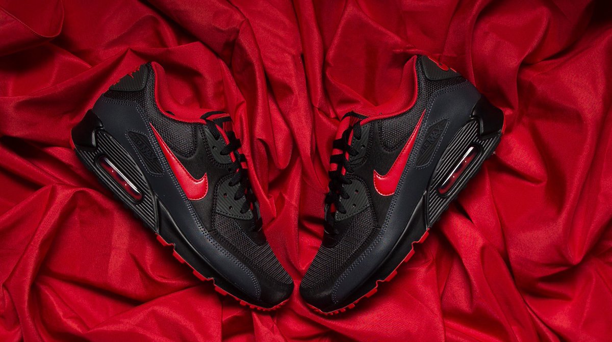 champs sports air max 90