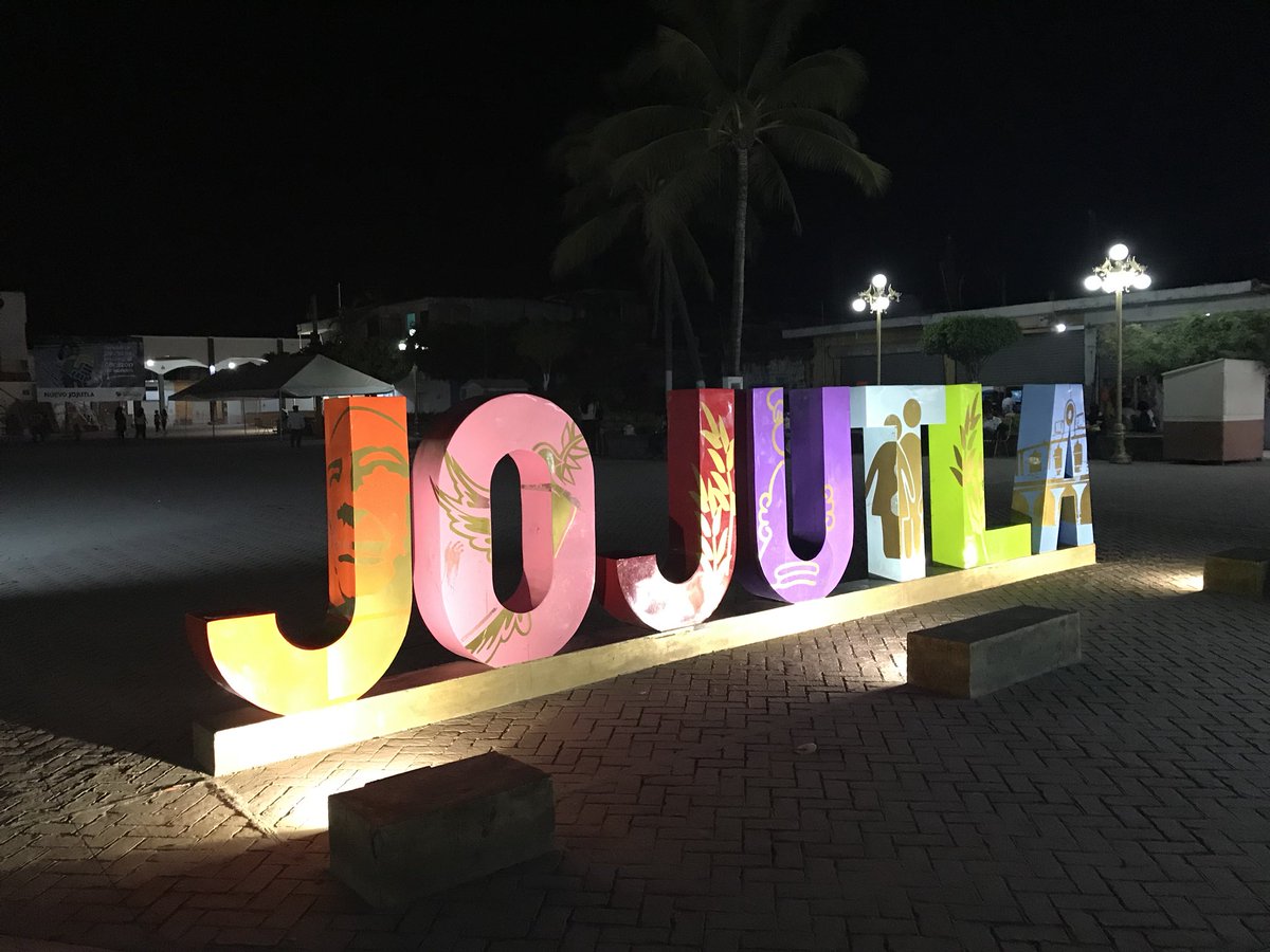 MondragonEfra's tweet photo. Amigos no nos olvidemos de #Jojutla se necesita re activar la economía vayan consuman en los mercados, a los ambulantes a la gente que esta fuers de sus casas necesitan sustentos https://t.co/ZzZbhTmDZI