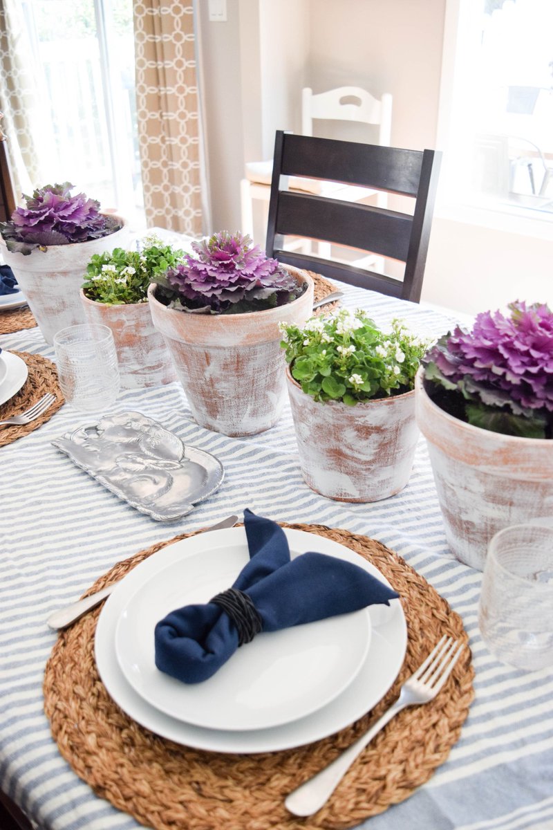 ragewrldd's tweet image. Farmhouse Easter Tablescape lovelandlodge.com/farmhouse-east… via @lovelandlodge #springtablescape #bloghop