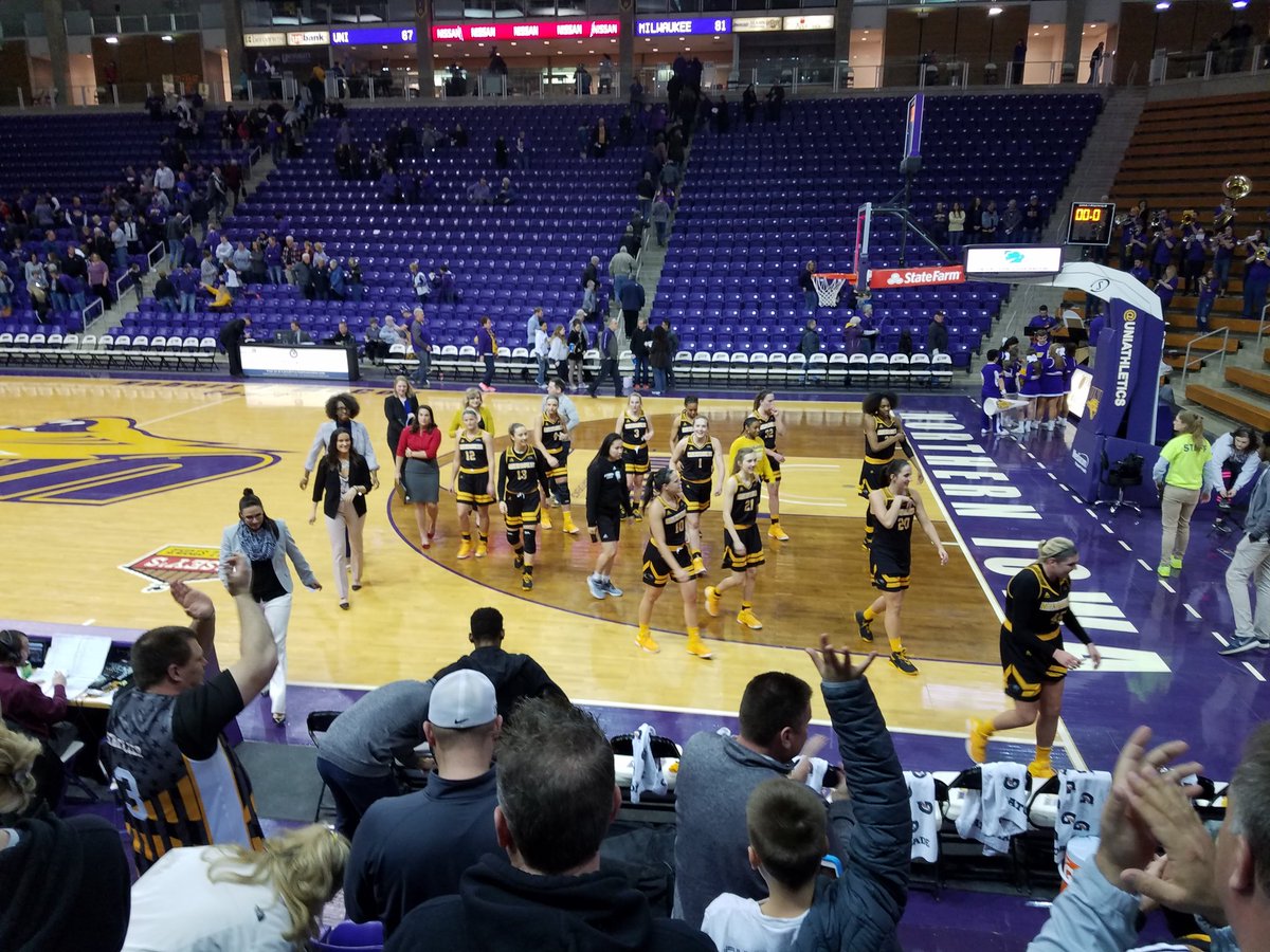 EmptyNestTour's tweet photo. It's Madness on the #EmptyNestTour. To get to #BabyChick WNIT game in Iowa had to change flights, sprint thru airports, meet #HairyChick & #MamaHen, drive an hour, cheer the MKE chicklets to a win & drive 4 hours to the nest Meanwhile #BeardedChick had a double double w/19 boards https://t.co/g4Rd30bBx5