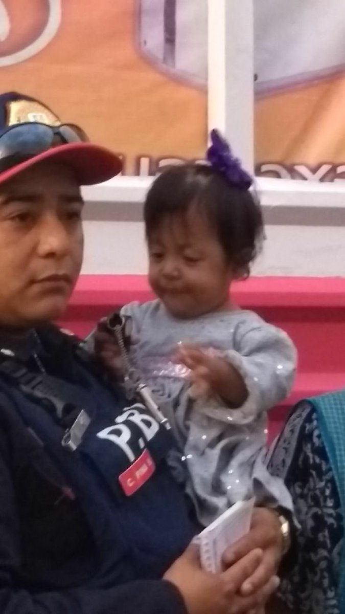c4jimenez's tweet photo. Abandonaron a esta bebé en un puesto de mochilas del @MetroCDMX Indios Verdes. La @SSP_CDMX y la @PGJDF_CDMX buscan a alguien que la identifique https://t.co/1bustxYrfG