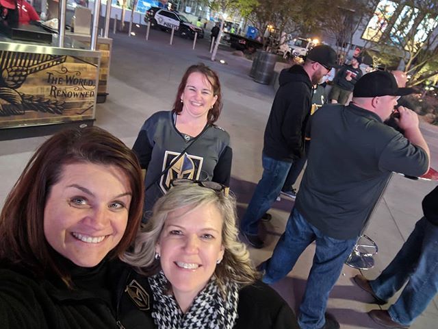 MicheleAloe's tweet photo. Cousins from Canada meeting for an amazing game!!! Go Knight's go. #aloefun #vegashockey #vegasstrong #vegasknights https://t.co/azZIdVBJMz