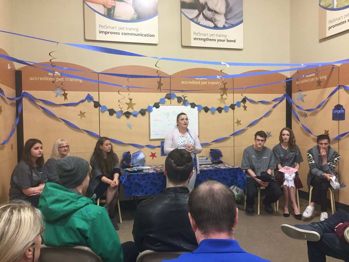 Thank you Rachel &amp; <a href="/wilsonshane1/">Shane Wilson</a> for supporting multiple students across 🇨🇦 &amp; helping these amazing trainees advance in their careers!Congratulations graduates! Super happy we were able to be a part of it! <a href="/ThatJenKelly/">Jennifer Kelly</a> <a href="/REvansNTor/">Rebecca Evans</a> <a href="/robsmithbluejay/">Rob Smith</a> <a href="/NicoleMorris_QE/">Nicole Morris</a> #DATlife