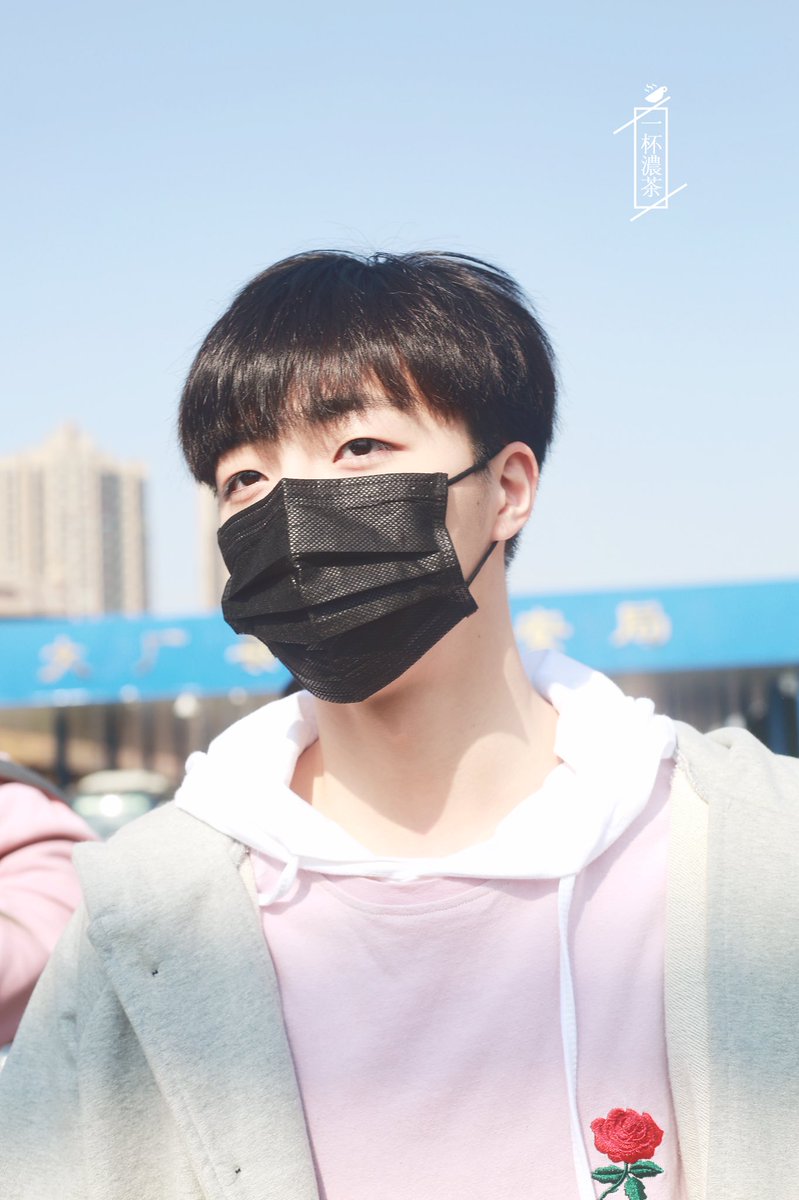 #idolproducer #偶像练习生 #陈立农 #偶像练习生陈立农 

180316 上班HD