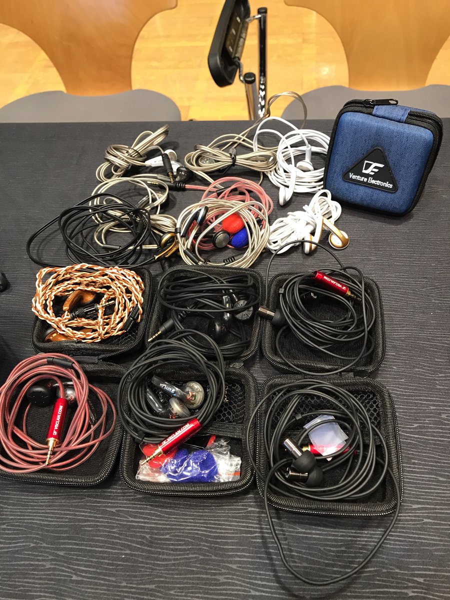 TSH_corporation's tweet photo. #VentureElectronics 製品を一回でこんなに多く出すのは今回初かもしれません。少数派ですが、このジャンルに専門としては大変お勧めしたいと思います。とあるおじさんの私物も入っております。
#ポタフェス名古屋 https://t.co/kTycmLfKAn