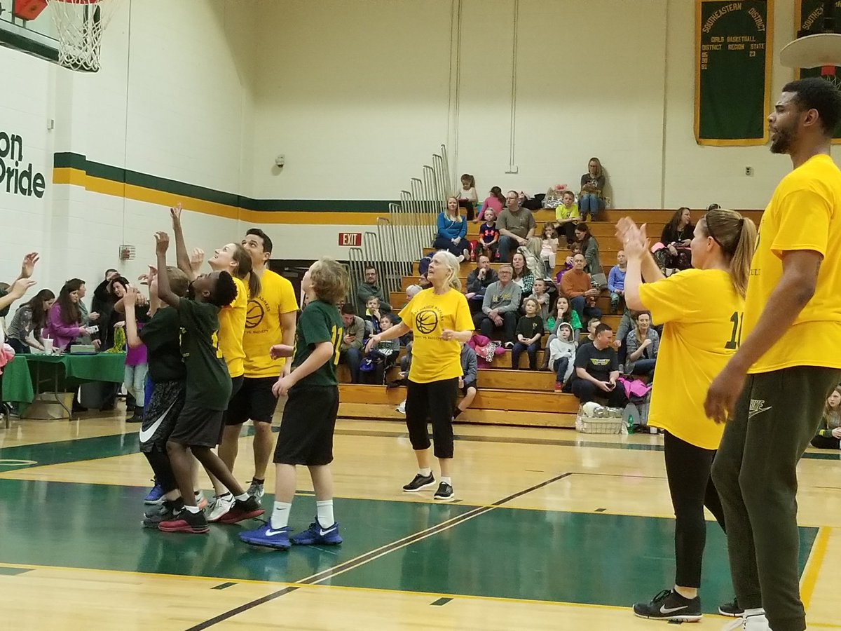 MissB105's tweet photo. Just a few highlights from Monday night's Faculty vs. 5th Grade March Madness game! This was such a fun, exciting event! Many thanks to all who made it possible! #wewillgetthemnextyear #goalsarehigh_GBI https://t.co/g44EJ0vSqs