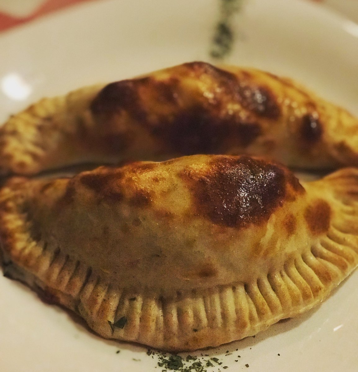 GiorellaRest's tweet photo. #FelizFinde #pizzadelivery #calzone #hambre #handmade #pizzaandbeer #cocina #55301509 #JoinUs #coloniadelvalle https://t.co/kBUvb518t4