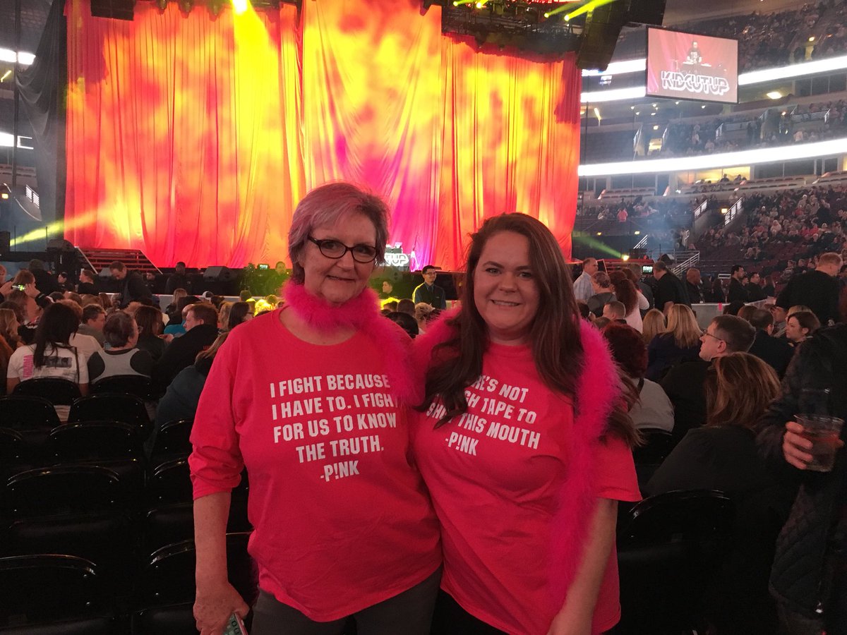 AnnieRoseTaylor's tweet photo. Check out the @Pink shirts my mom dreamed up. She had me make hers long sleeve so she could wear them to all of the protests she attends. ❤️❤️❤️ her wild heart is still fighting for the truth ���🏻 https://t.co/qjFjc4mfo1