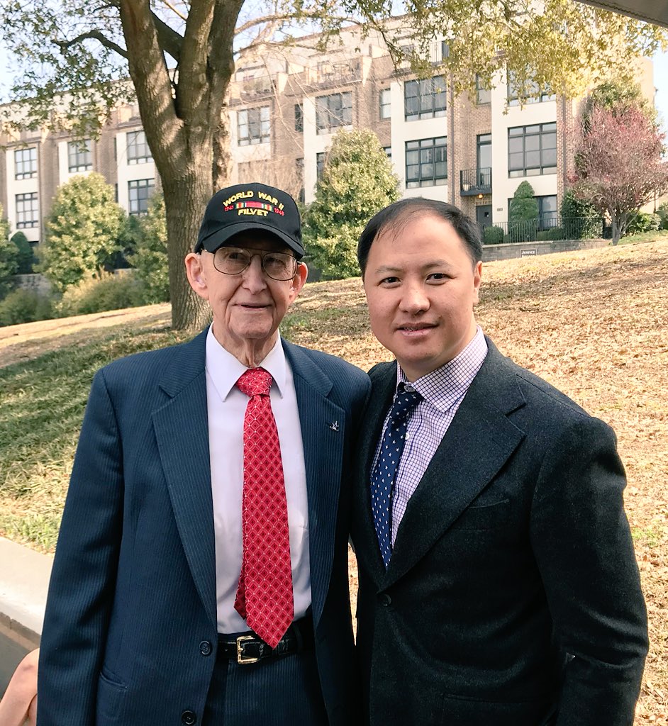 bcramos's tweet photo. Meet Colonel Paul Fleming, WWII veteran who served in the Philippines. Congress finally passed the Filipino Veterans of WWII Congressional Gold Medal Act in 2016. It was an honor helping him receive his medal today. #filvetrep #philippinesusa #hero https://t.co/jyjpjXnBWL