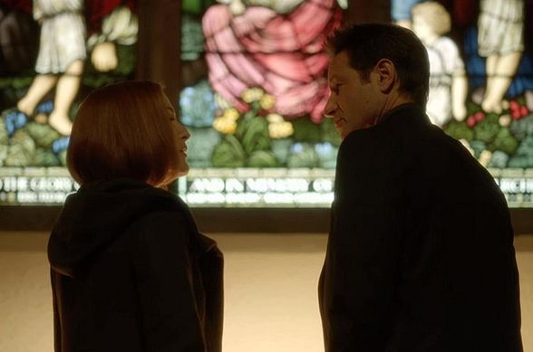 XMusings's tweet image. I had been having a conversation with myself in the car that morning about the Bible’s proscription against eating the blood of animals and the inherently blasphemous nature of vampire myths. Because, doesn’t everyone? musingsofanxphile.wordpress.com/2018/03/16/not…