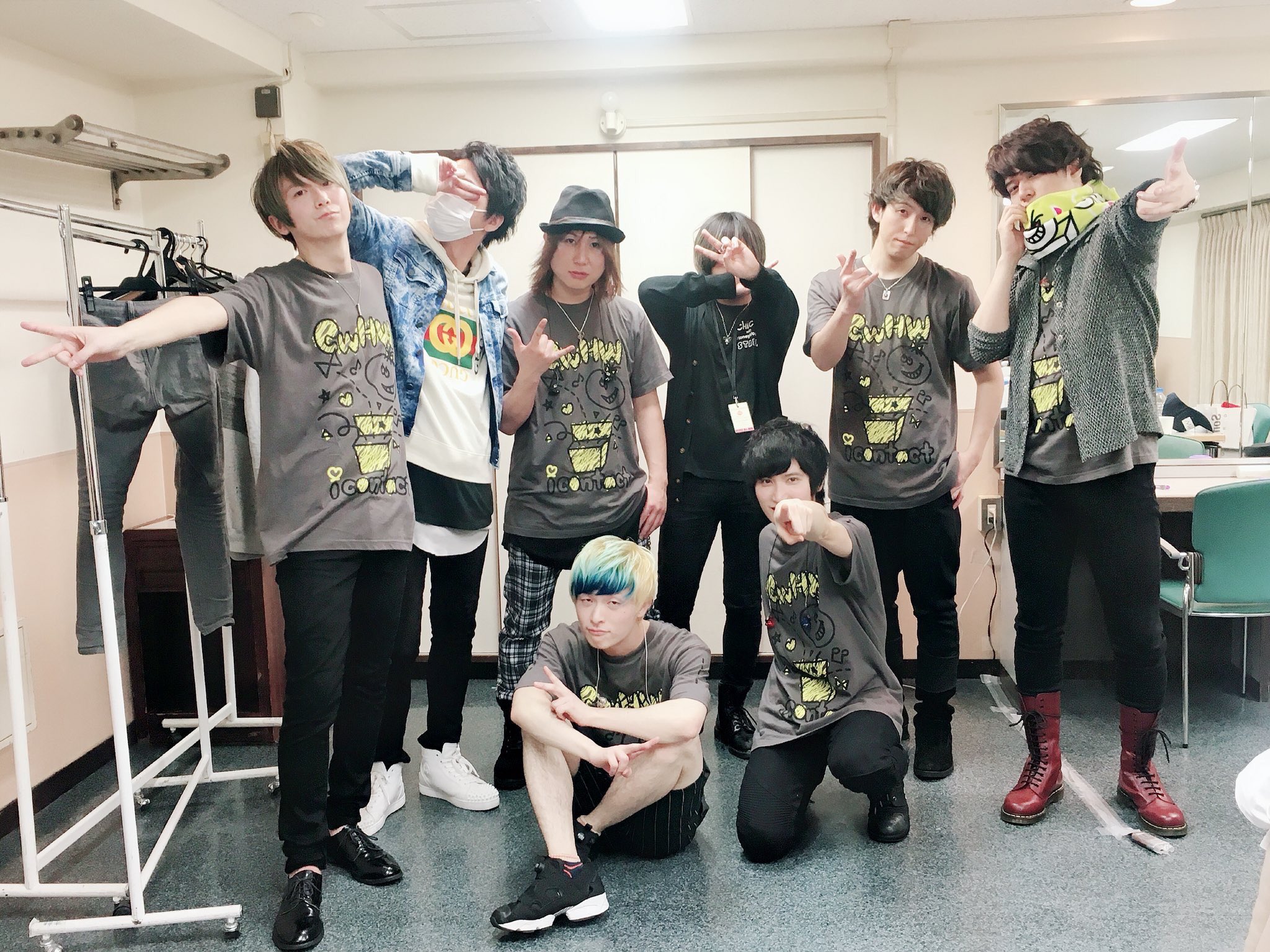 Twitter 上的 Shito Honeyworks 昨日はチコハニ武道館ワンマンでした 来てくれた方ありがとうございましたm M楽しんでもらえたでしょうか 来れなかった人もいつか遊びに来てね チコハニは待ってます それと初めて両親 家族を島根からライブに呼びました