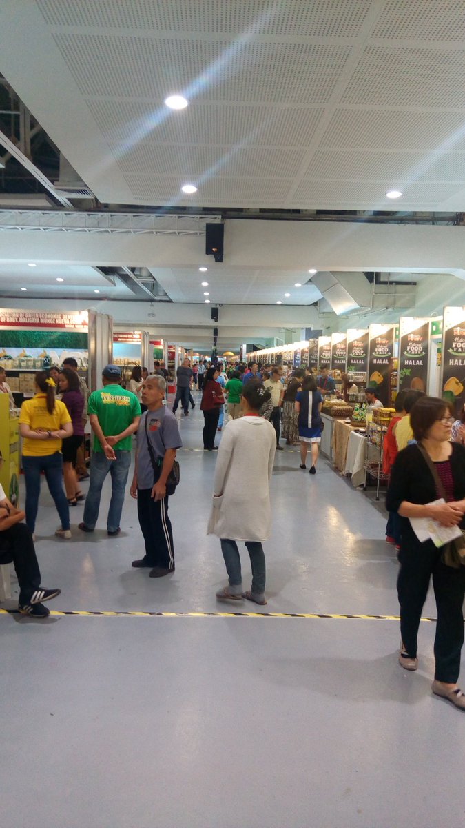 shopinas's tweet photo. Nasa Booth No.50 po kami 😊 sana po mabisita niyo kami #SikatPinoy #shopinas #MakaBUYan https://t.co/QSUQQJTffE