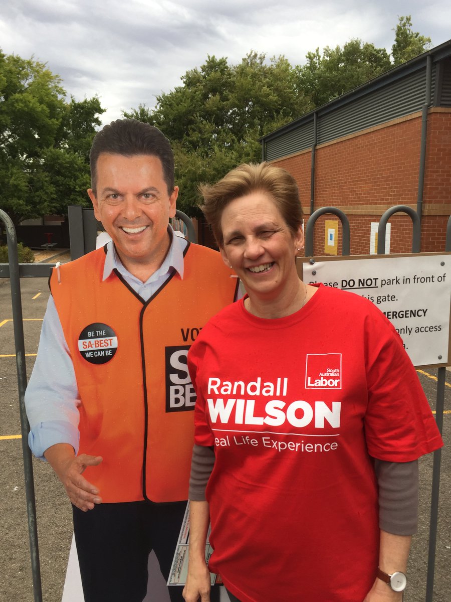 Hillyhobbit's tweet photo. Out working for @alpsa and #StandingUpForSA this morning, wife came across this cardboard cut-out of Nick Xenophon...very one-dimensional......art imitating life? π€π€π€
#savotes #SAElection https://t.co/J84UTXoaFi