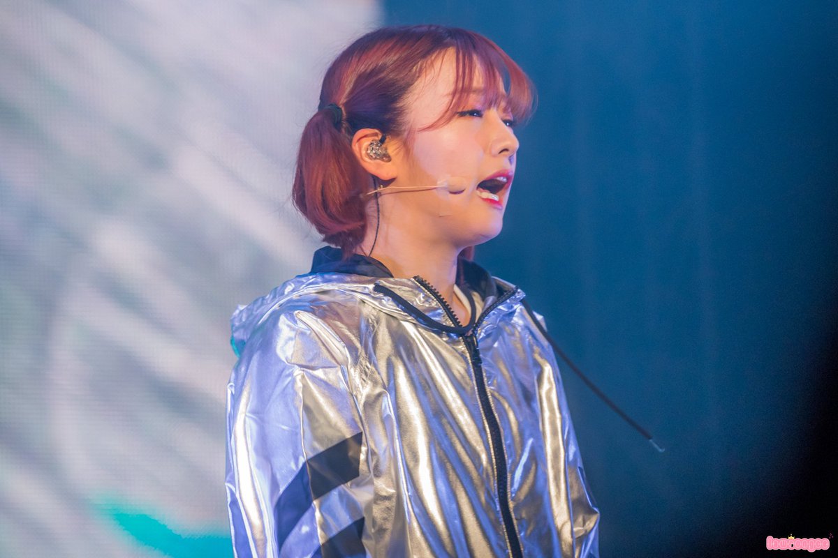 lawrongce's tweet photo. 너야?
.
180113 #PINKSPACE #PINKSPACE2018 #APINK 보미(@Apinkbm)
#에이핑크 #윤보미 #보미 #Bomi https://t.co/GznmtlcTd7