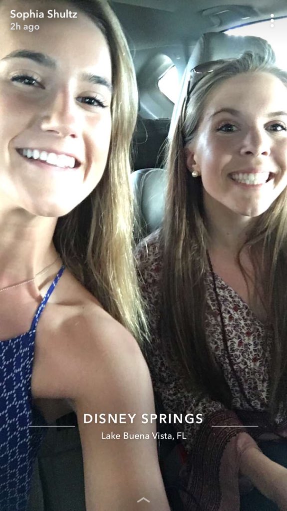 SophiaShultz_'s tweet photo. All these mems... &amp; ready for summer break 🌴 https://t.co/GMZEV1HVEu