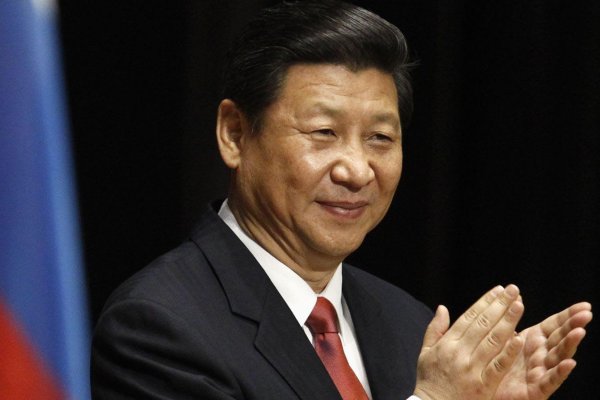 news24tvchannel's tweet image. Xi re-elected as China's President after removal of term limit #XiJinping #Reelected #termlimit #China goo.gl/mE7bP6