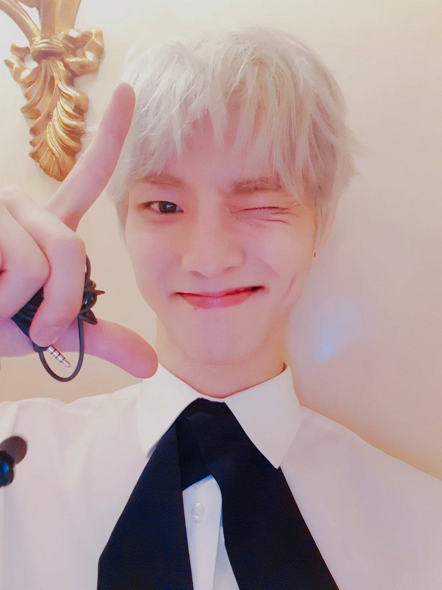 WE_THE_BOYZ's tweet photo. [큐] 짠 제가 찍은 야경 완전 예쁘죠오?? 선물입니다 ㅎㅎㅎ 언릉 우리 팬분들 만나고 싶어요오♡ https://t.co/EzjjnceIOO