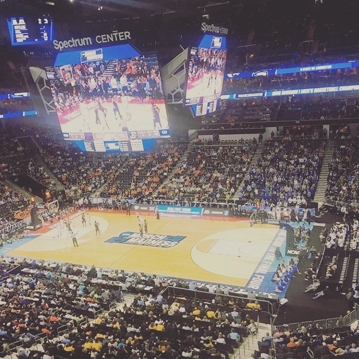 March MADNESS 🎆🏀🎉😄🎊

#Shocktheworld #RetrieverNation #umbc #umbccheer