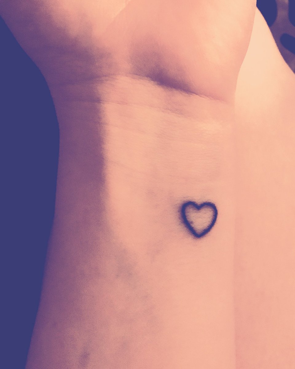shores_hannah's tweet photo. My tattoo wanting hella more https://t.co/xQTgWi8gLA