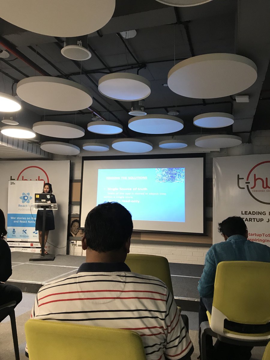 vinod8812's tweet image. #reactfoo