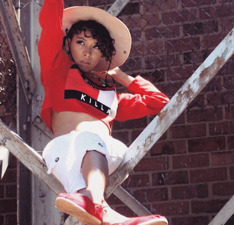 ModelDeLee's tweet image. Currently 2nd place only 4days left now 😫🙏🏽🤞🏽I’ve worked my behind off following my dreams this means the world to me ! You can do a free vote once a day until 4-11
jetsetmag.com/model-search/2… #Modeling #modelcomp #missjetset2018 #live #love #life #grateful