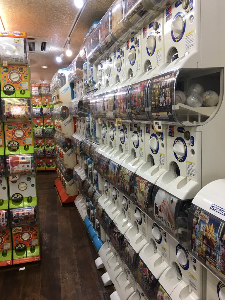 horinky_z's tweet photo. ガチャ専門店にUGの6弾があったから、ブロリー狙いで引いたら、出ちゃった♪
その後、ブルーベジータもほしかったので回したら、出たよ!
#ドラゴンボール超
#UG
#UG06
#UGドラゴンボール06 https://t.co/m1coB1rzx1