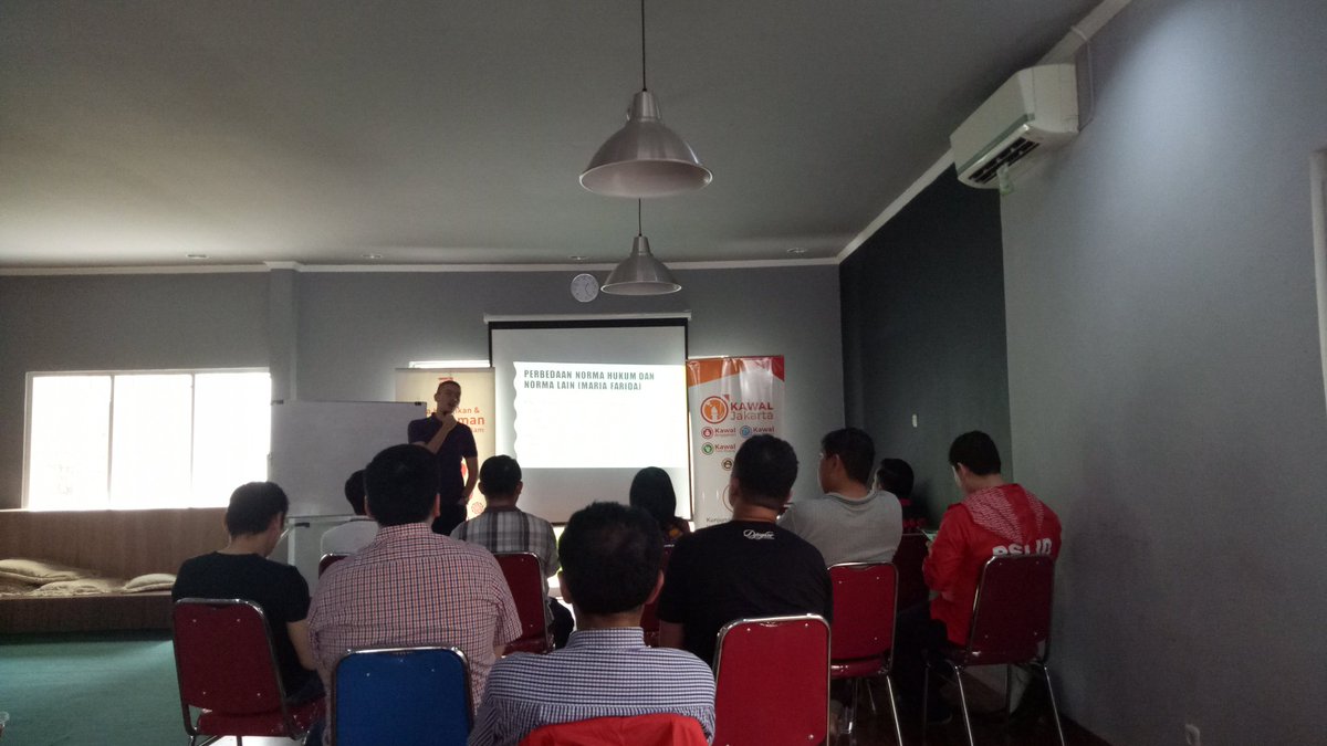 Perbedaan Norma Hukum Dengan Norma Lainnya Terkait Perbedaan