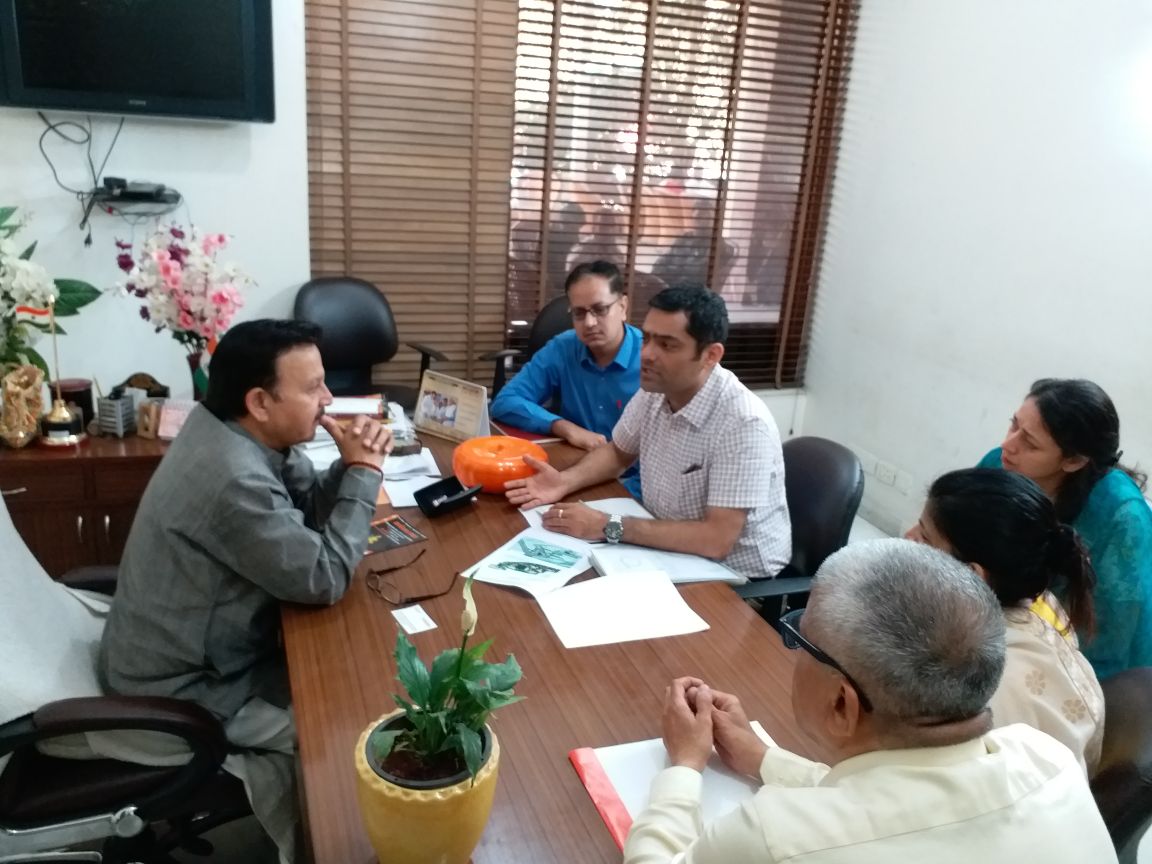 IREOUptownRWA's tweet photo. @RaoNarbir - Mantri Ji, Many thanks for your time today and patient hearing given to us. RWA team is grateful to you and we wish to express our gratitude on behalf of our ~ 2000 residents. We look forward to your help on the access road issue. @BJP4Haryana @TOIGurgaon @cmohry https://t.co/YYDu2fjbb7