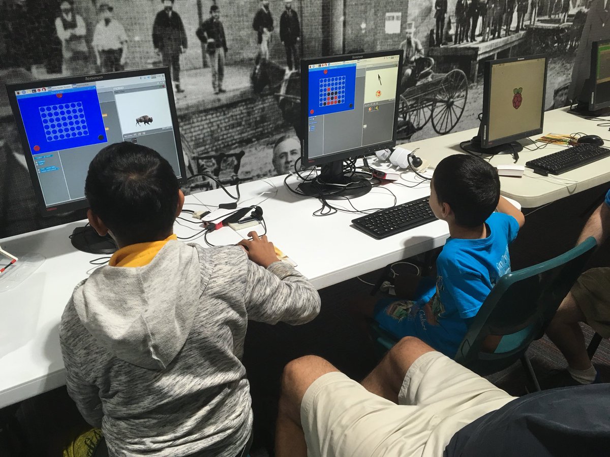 marcellinusb's tweet image. Big day @CoderBendigo today.  So many cool projects going on!