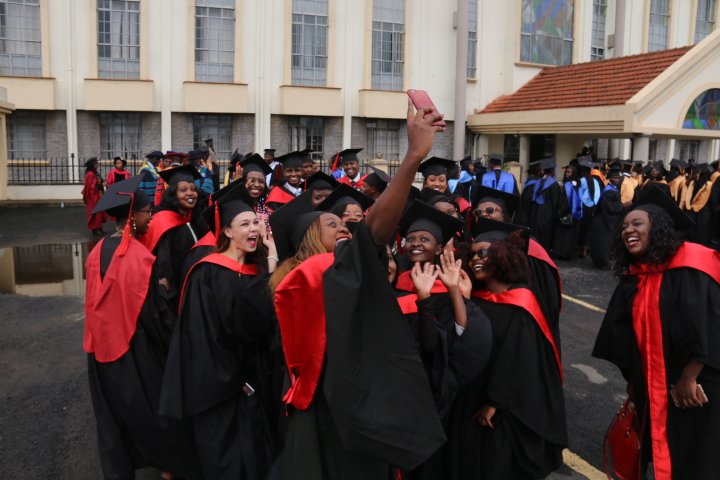 RobertGateru's tweet photo. You all came with green curiosity to start your academic journey. You go out as truly empowered graduates ready to conquer humans' most troubling challenges. Greatly honoured and privileged to have shared this remarkable day with you
#EmpoweredGraduate @RiaraUniversity https://t.co/hbHvvBstGU