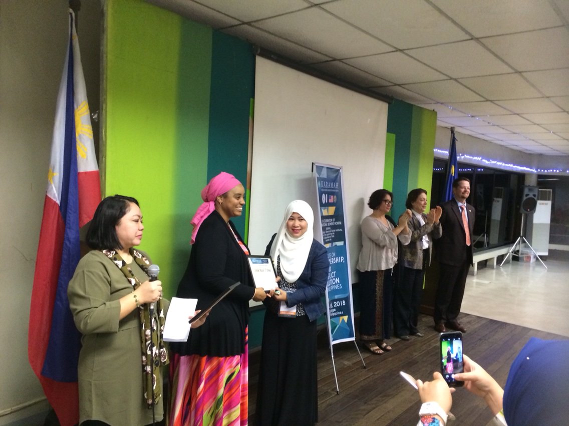 pacmalsA1's tweet photo. US Embassy Manila's 12-day women leadership institute culminated yesterday https://t.co/j6FoJOXtjV