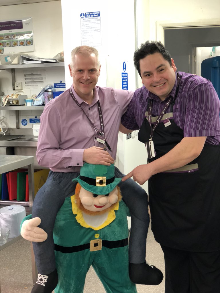 Wee Paddy helping me at breakfast @Valerie_PI3R <a href="/SDEBDD/">simon ewins</a> <a href="/HalfpennyBarry/">Barry Halfpenny</a> #happystpaddysday