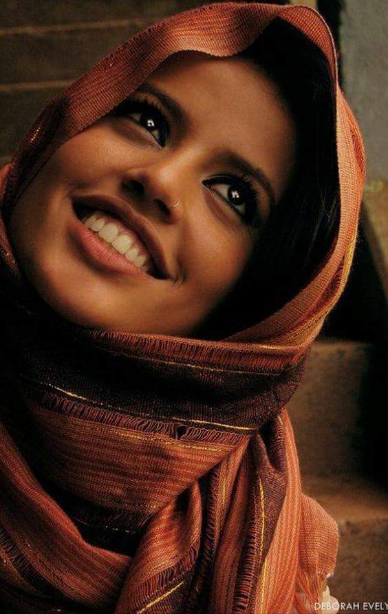 Nishtman__'s tweet photo. ژیان ڕەنگە ئەو زەردەخەنەیە بێت کە درێخیمان  لێی کرد..........
سهراب سپهری https://t.co/BB17eprCVL