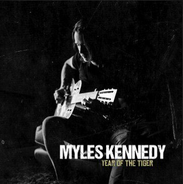 HBRed99's tweet photo. In car entertainment a little later will include:
#YearOfTheTiger by @MylesKennedy
#IngloriousII by #Inglorious @WeAreInglorious #TheLastHero by @alterbridge & #HardwiredToSelfDestruct by @Metallica
#Rock #Music #PlayItLoud https://t.co/78ZOL3VTpN