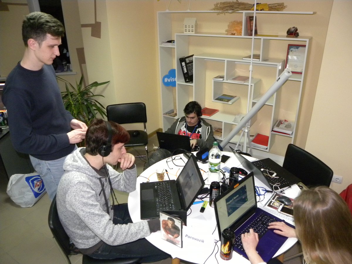 GeekSpaceIT's tweet image. GeekHack: ІТ-марафон на 24 години. Команди працюють з короткими перервами на каву. Ще раз подумки надсилаємо учасникам хвилі енергії та натхнення! :) #geekspaceit #geekhack #geekspace #24hourhack #Zhytom