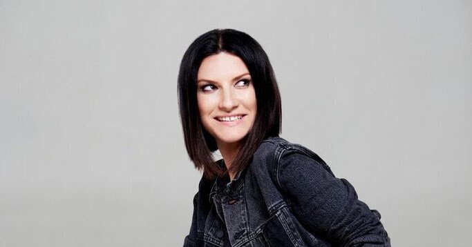 postwebpress's tweet photo. LAURA PAUSINI: FATTI SENTIRE/HAZTE SENTIR CONQUISTA SUBITO IL #1 DELLA CLASSIFICA ITUNES IN ITALIA E LA TOP10 DELLE CHARTS EUROPEE E LATINO AMERICANE https://t.co/hIDUQVoEze https://t.co/NNuxaDwfXk