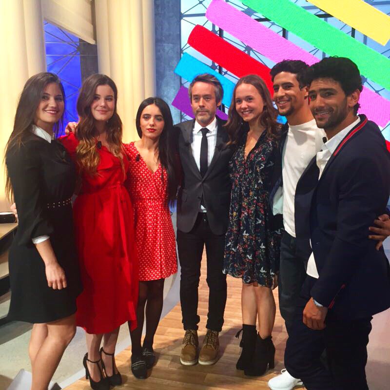 alexiachrd's tweet photo. Moment beaucoup trop cool sur le plateau de @Qofficiel , merci merci merci c’était génial! https://t.co/hbvYqVNTDh