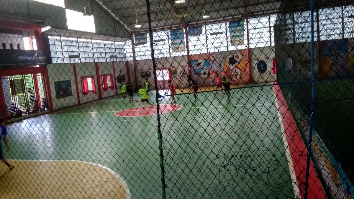 KALO GUA IKUT PASTI JUARA, MAKANYA GUA GAIKUT