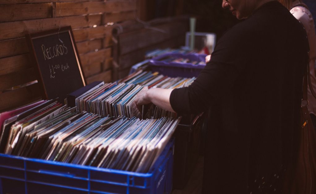 The1DPosts's tweet image. Vinyl&apos;s renaissance: Enjoy hoarding? Try collecting #vinyl! app.quuu.co/r/glloro via @magnetic_mag