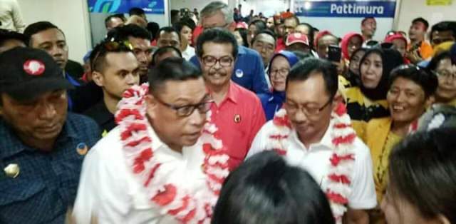 ImranSeram's tweet photo. #BaileoMalukuJuara
#MalukuBaru 
Untuk menjadi pemimpin yang baik dan benar, hilangkan keegoisan pribadi dan golongan. Karena seorang pemimpin menjadi pembantu pengayom seluruh yang dipimpinnya
@kompascom 
@detikcom 
@liputan6dotcom 
@Metro_TV @tvOneNews https://t.co/3wnJdMNJNJ