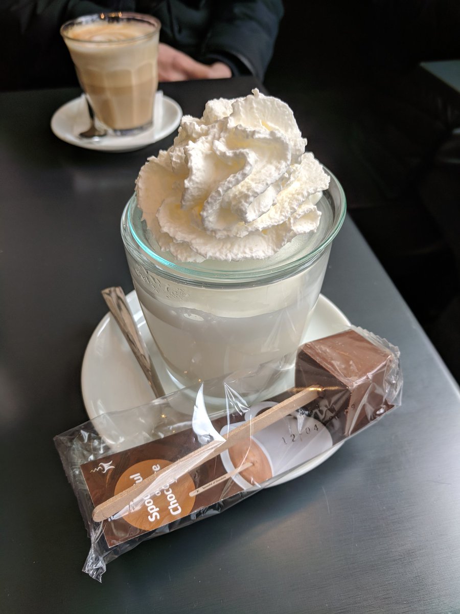 LeGrillePain's tweet photo. Le chocolat chaud de l'amour ! #Amsterdam2018 @ Locals https://t.co/JL8Jql3ATF