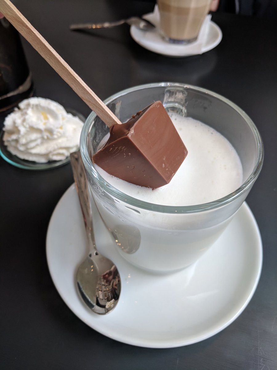 LeGrillePain's tweet photo. Le chocolat chaud de l'amour ! #Amsterdam2018 @ Locals https://t.co/JL8Jql3ATF